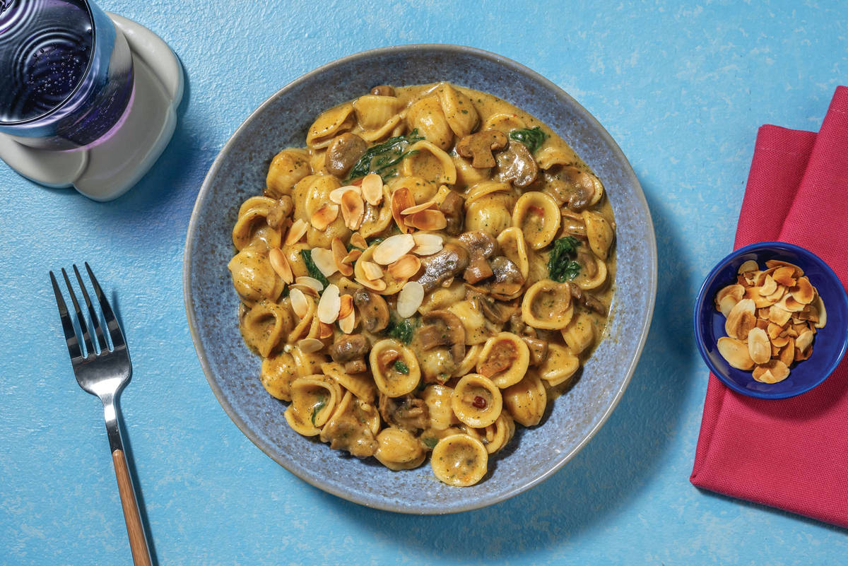 One-Pot Creamy Pesto Chicken & Mushroom Pasta