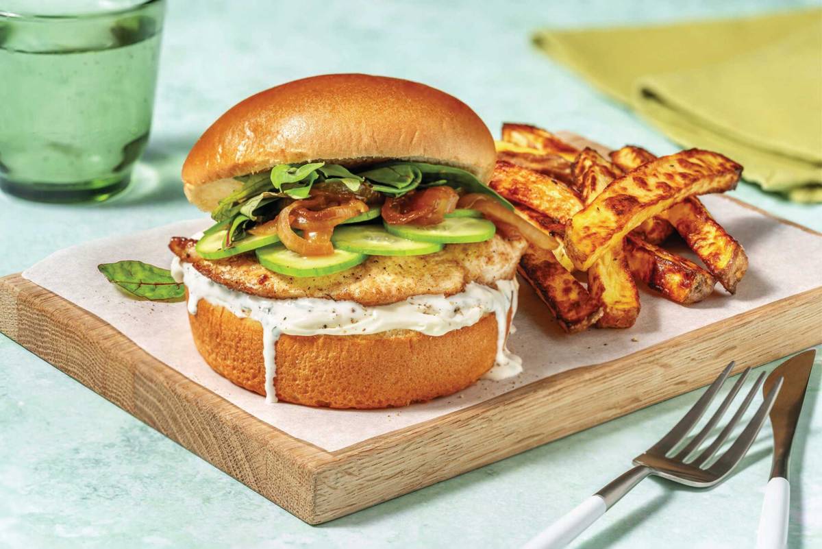 Classic Chicken, Halloumi & Caramelised Onion Burger