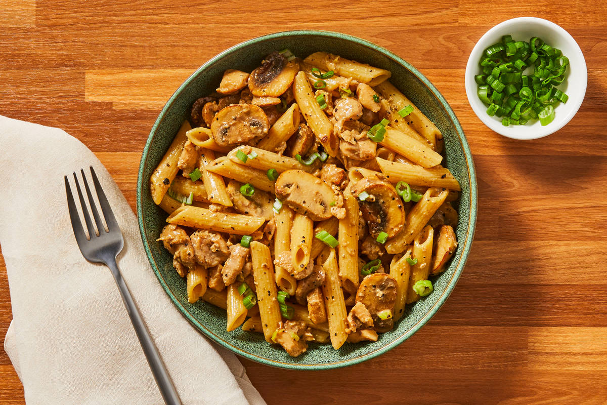 Creamy Garlic Chicken & Mushroom Penne