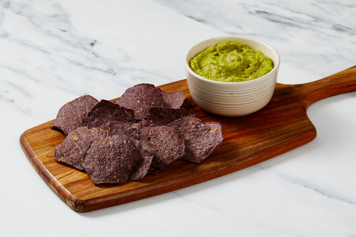Guacamole & Blue Corn Tortilla Chip Combo