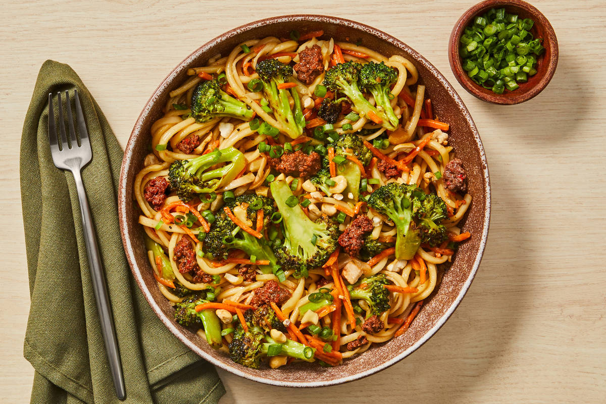 Sweet Heat Beef & Broccoli Lo Mein