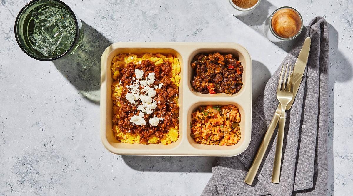 Bol de bœuf haché au piment rouge façon tamal