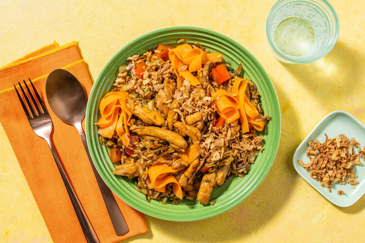 Nasi au poulet en sauce au chili sucrée et épicée