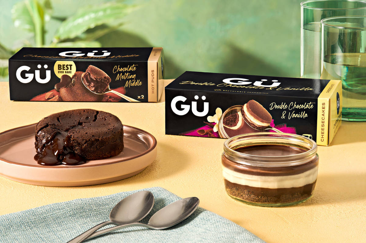 Gϋ Double Chocolate & Vanilla Cheesecakes and Hot Chocolate Melting Middles Variety Bundle