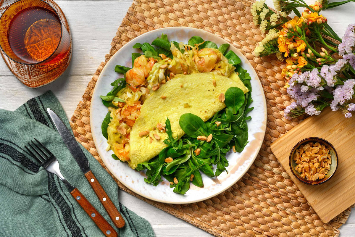 Aziatische stijl omelet met spicy garnalen
