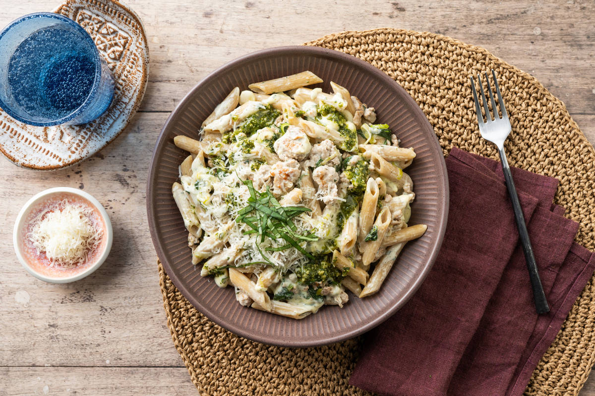 Penne met kipgehakt en roomkaas