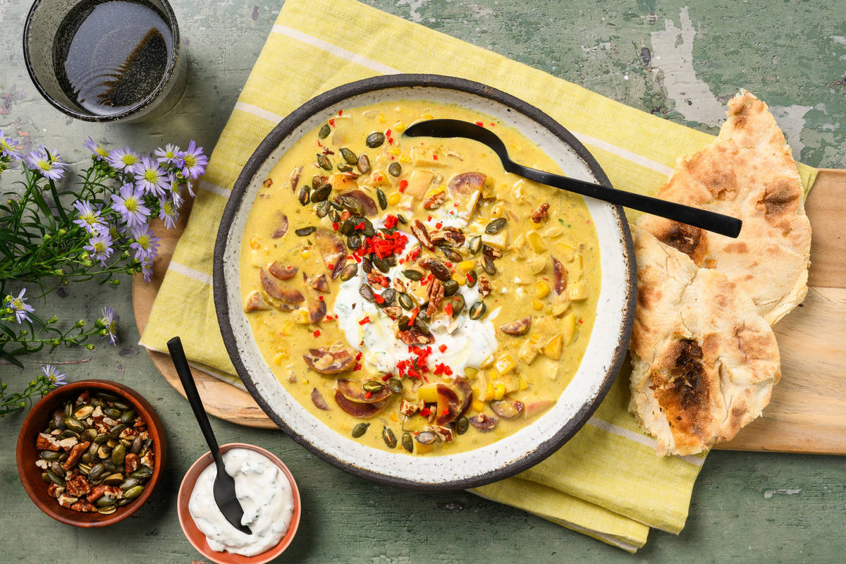 Zoete curry met appel, mais, peterselie en muntyoghurt