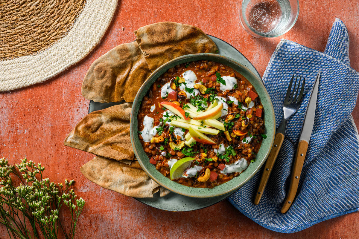Vegan dahl met rode linzen en wortel