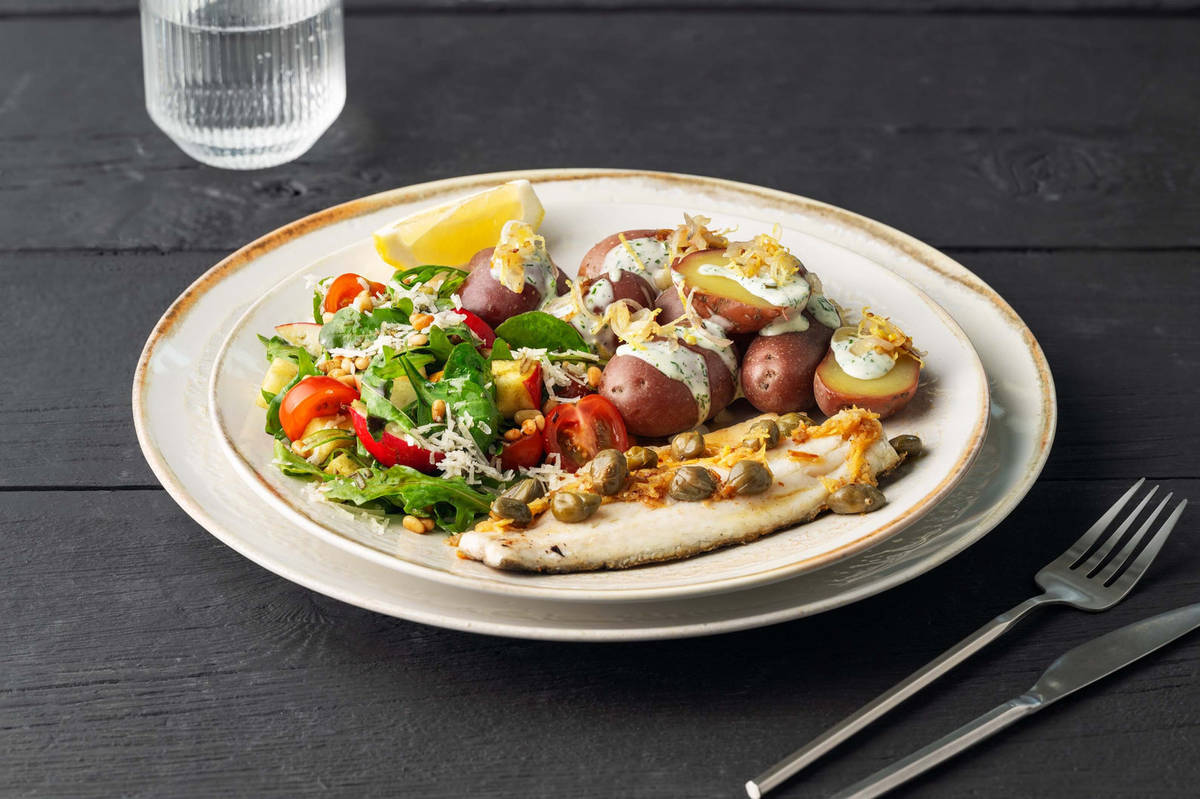 Zeebaarsfilet met kappertjes-citroenbotersaus