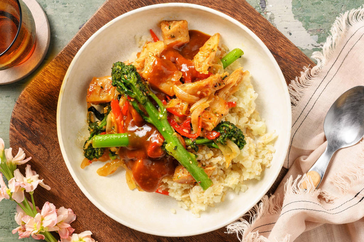 Chop Suey with vegan chicken & broccolini