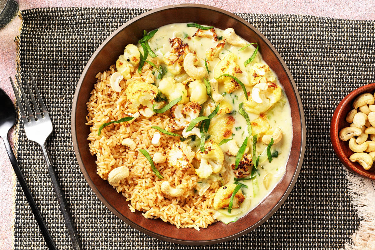 Groene citroengras curry met geroosterde bloemkool