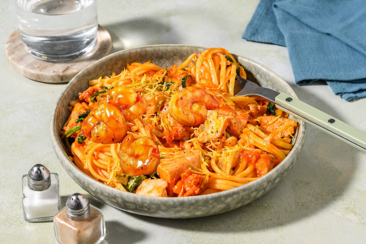 Spicy Linguine Prawn Pescatore