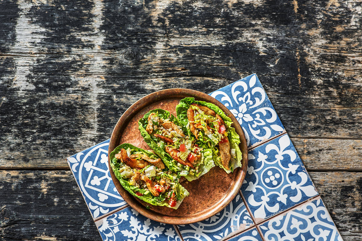 Frisse tabouleh met kipgyros en verse kruiden