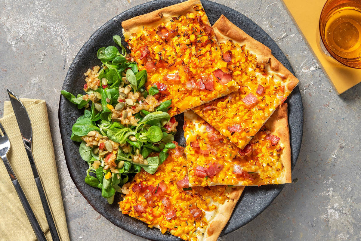 Kürbis-Honig-Flammkuchen mit Speck