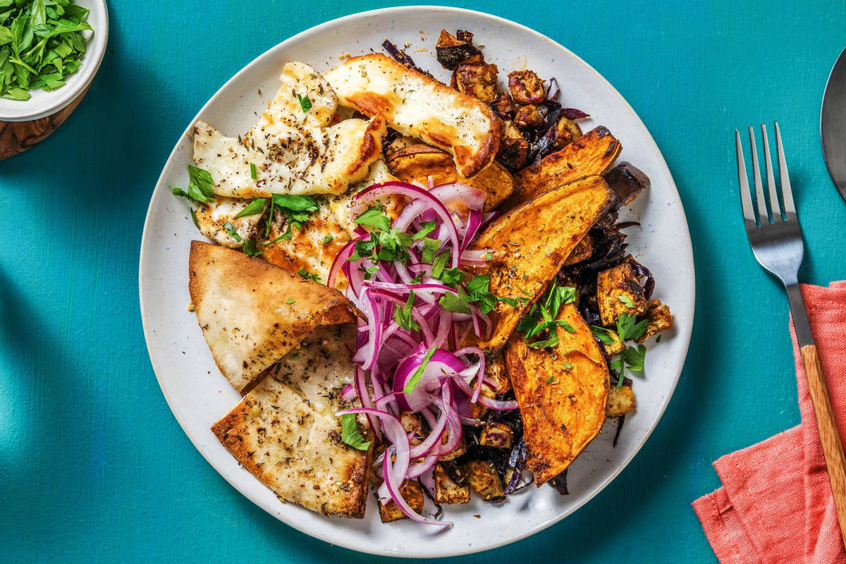 Groenteroast met halloumi en gepekelde ui