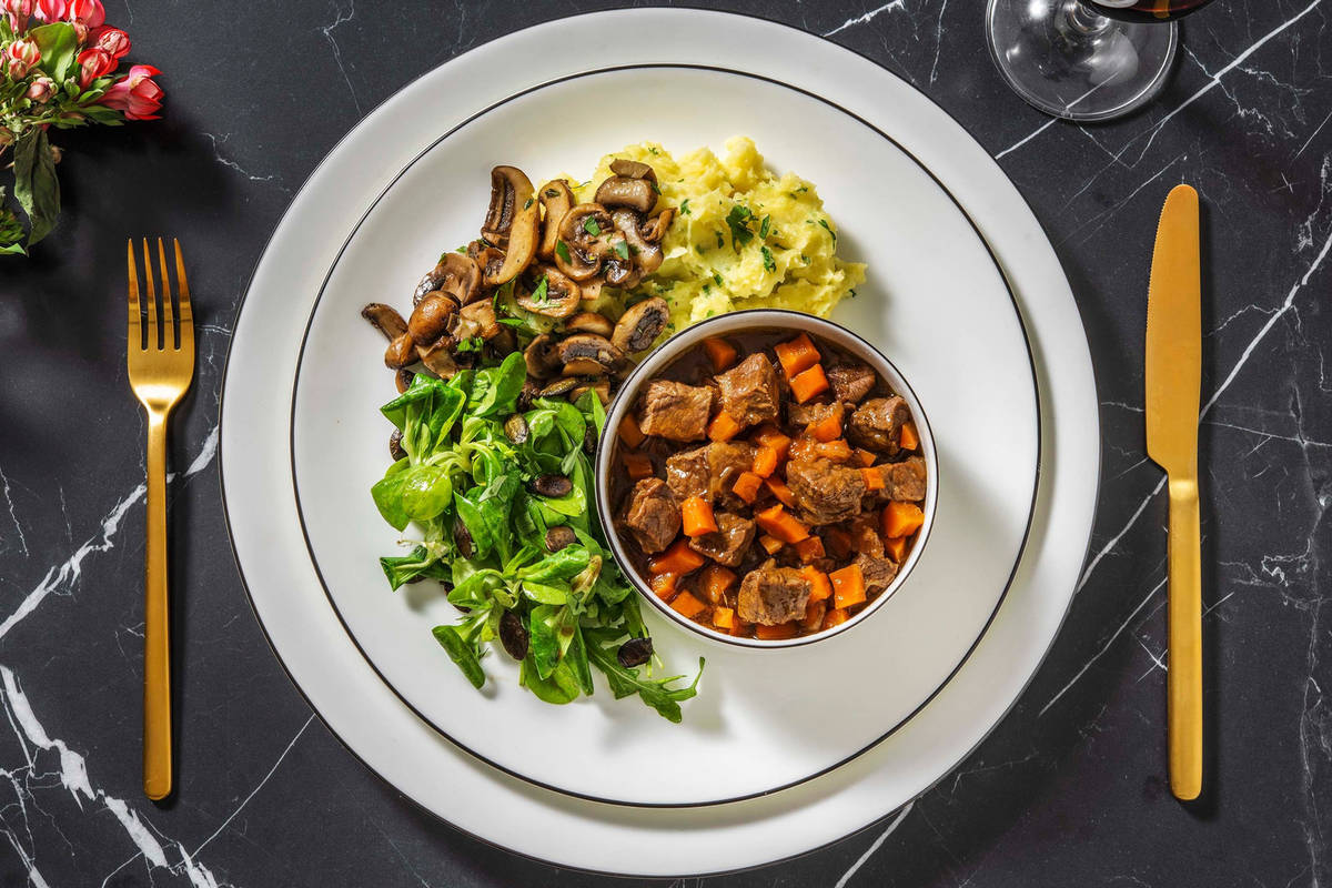 Civet de cerf au poivre et purée de pommes de terre