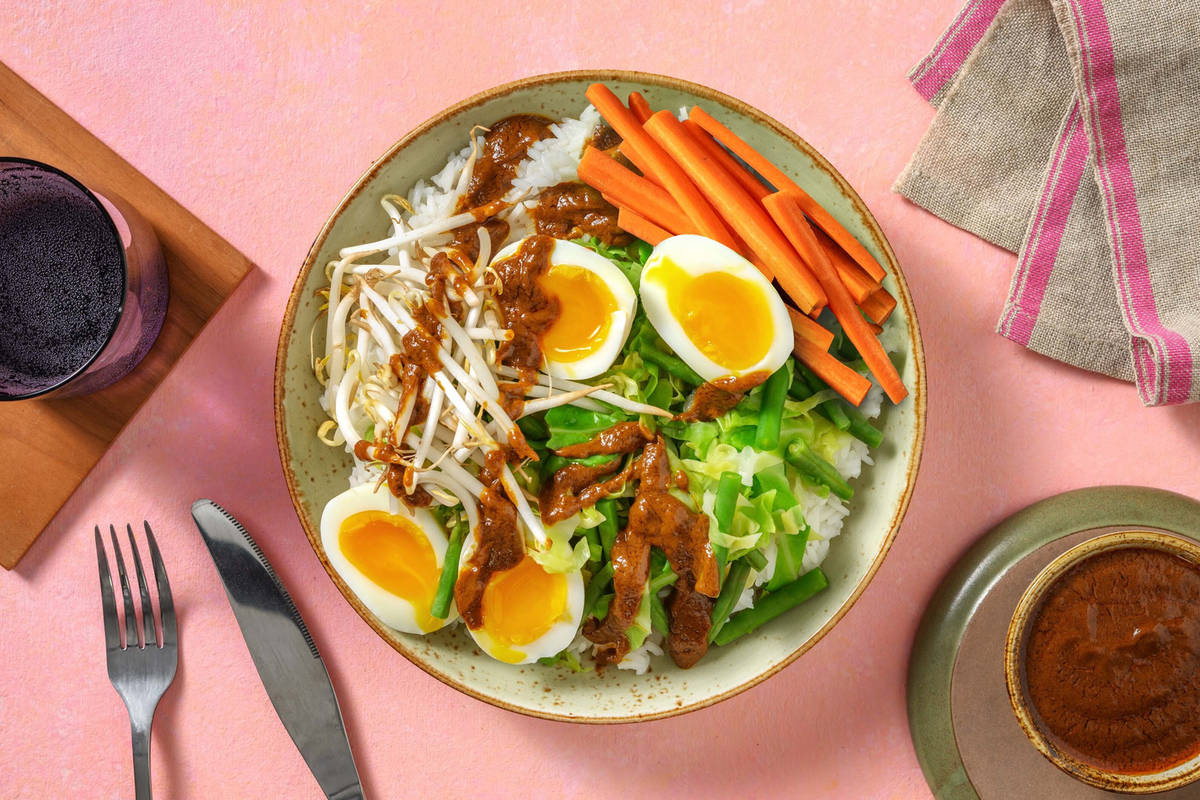 Gado gado met sperziebonen en kokos-pindasaus