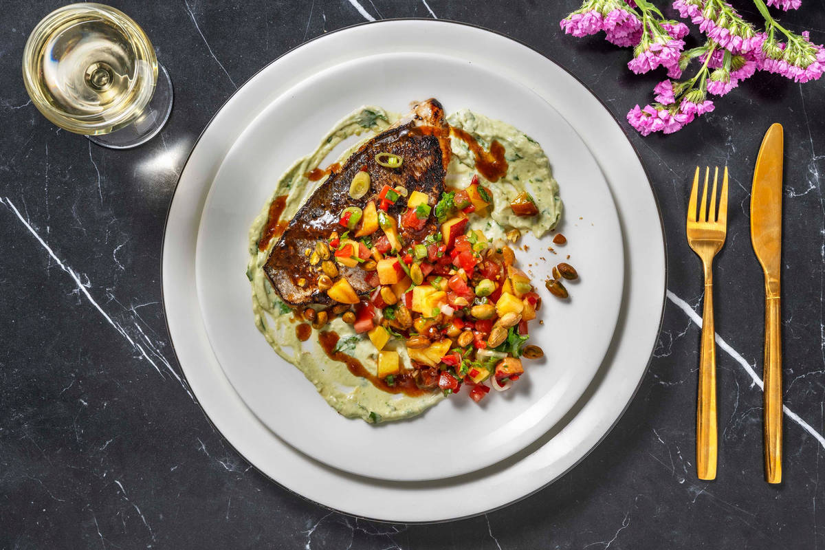 Filet de daurade & salsa à la nectarine