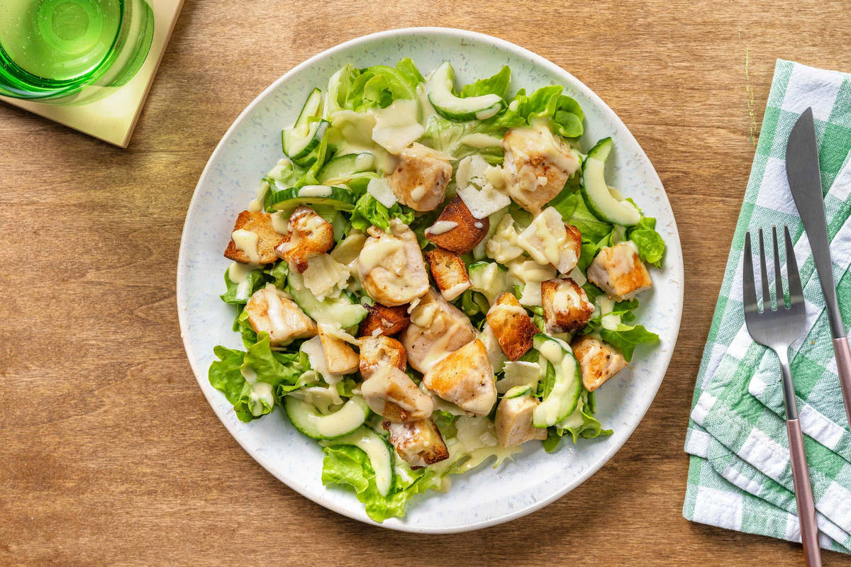 Salade au poulet grillé, parmesan AOP & origan