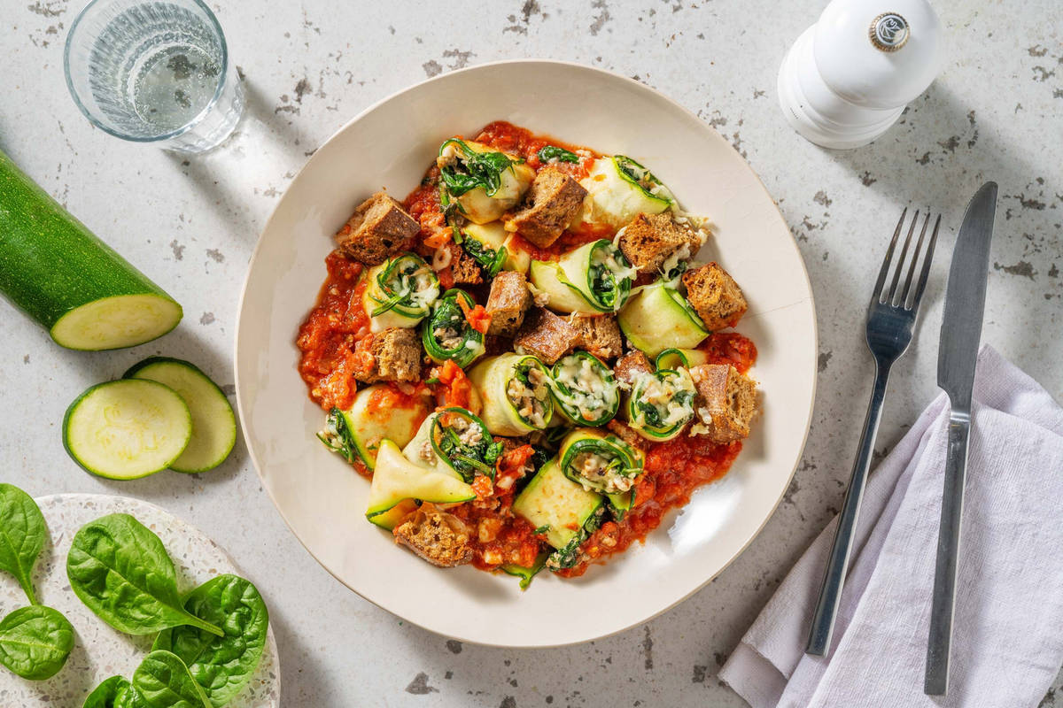 Rouleaux de courgette farcis au poulet haché et fromage frais