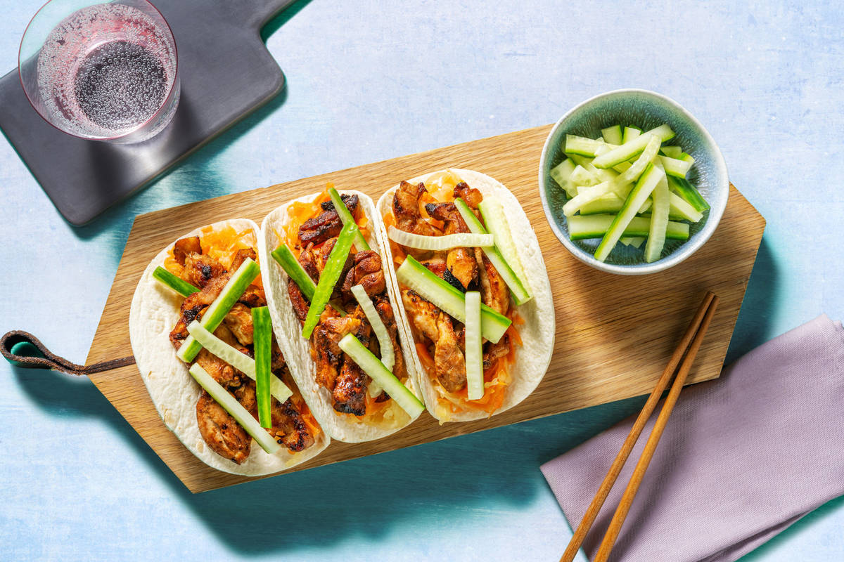 Tacos di pollo e verdure alla soia