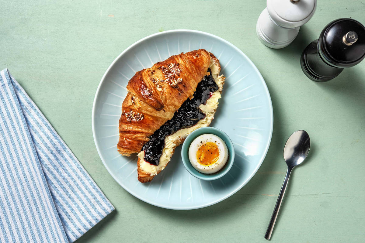 Croissant à la confiture