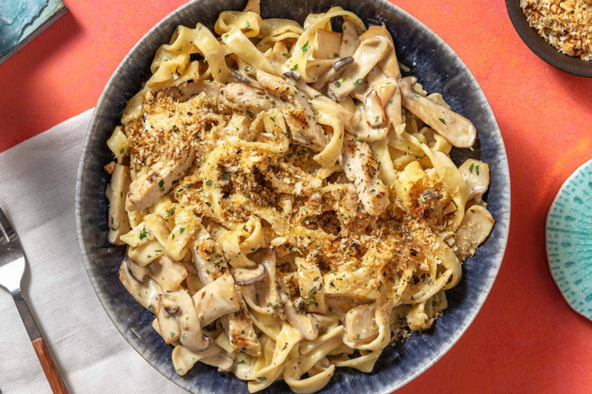 Fettuccine in Kräuterseitlingsoße & extra Bio-Hähnchen