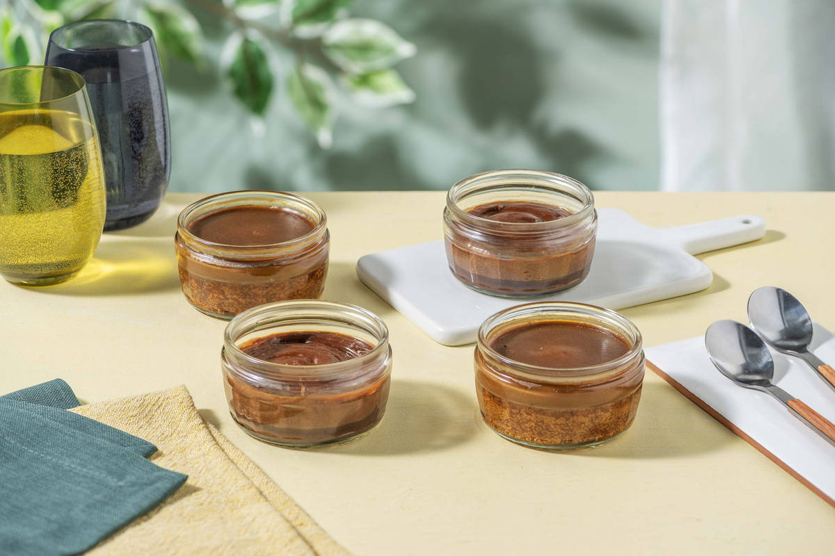 Gü Milk Chocolate Mousse and Hot Sticky Toffee Puddings Variety Bundle