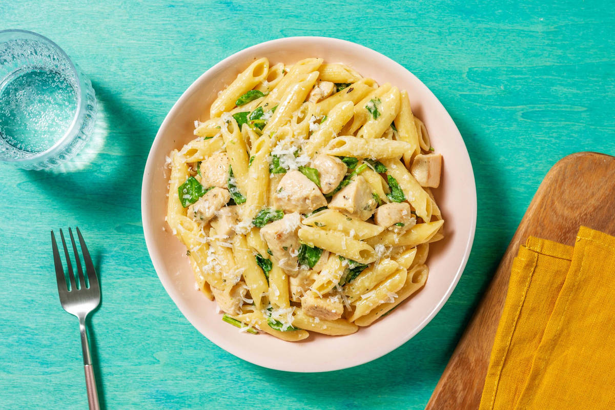 Creamy Garlic Halloumi Pasta