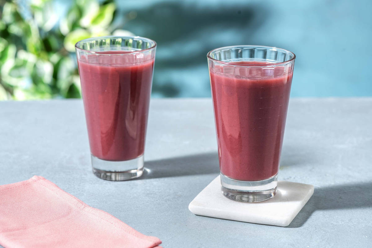 Smoothie de petits fruits triplement délicieux