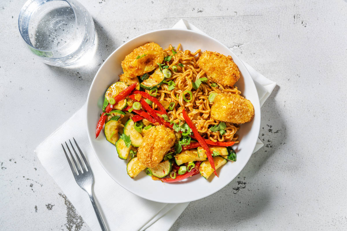 Wok de boulettes thaï & sauce cacahuètes