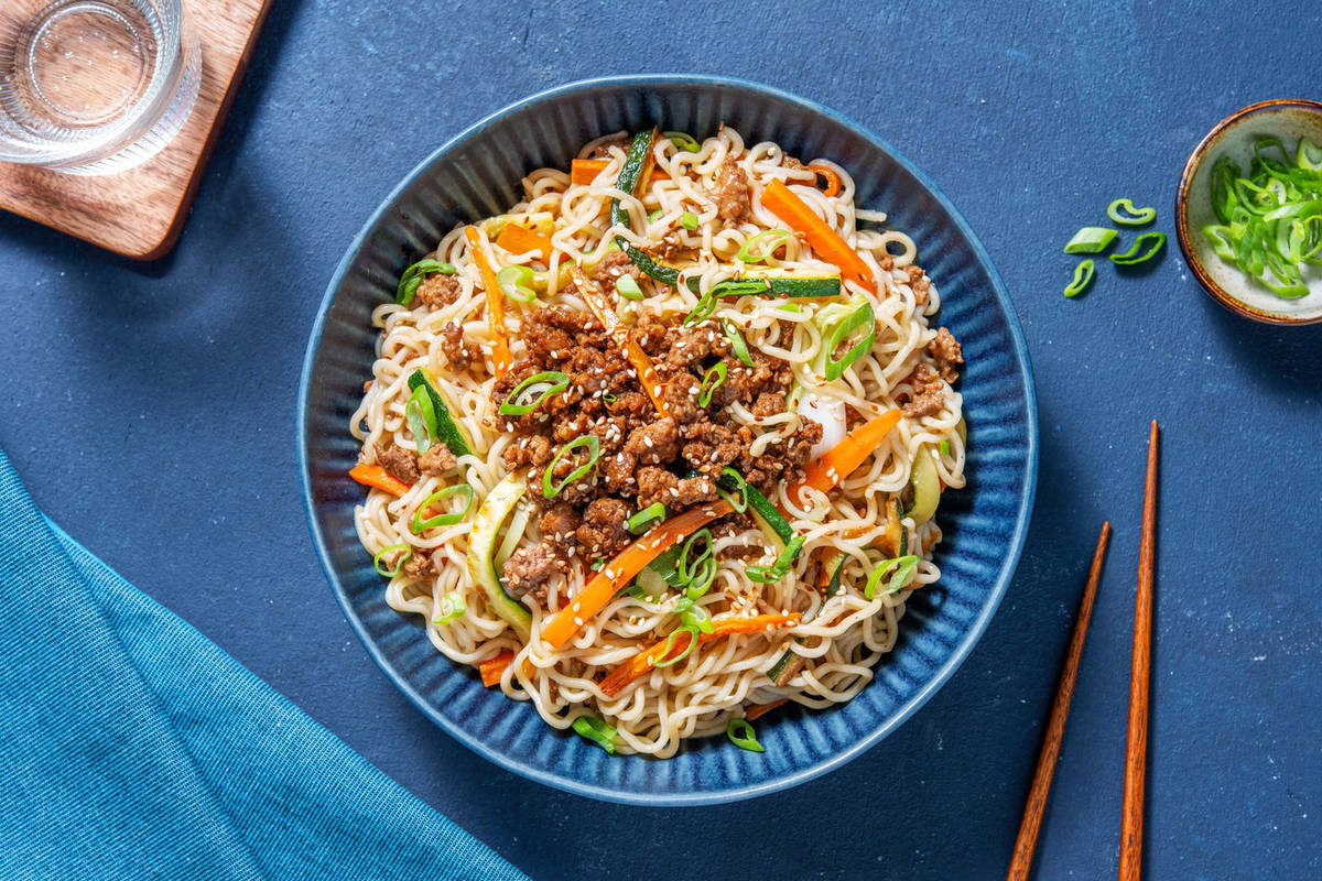 Udon al manzo e maiale in salsa teriyaki