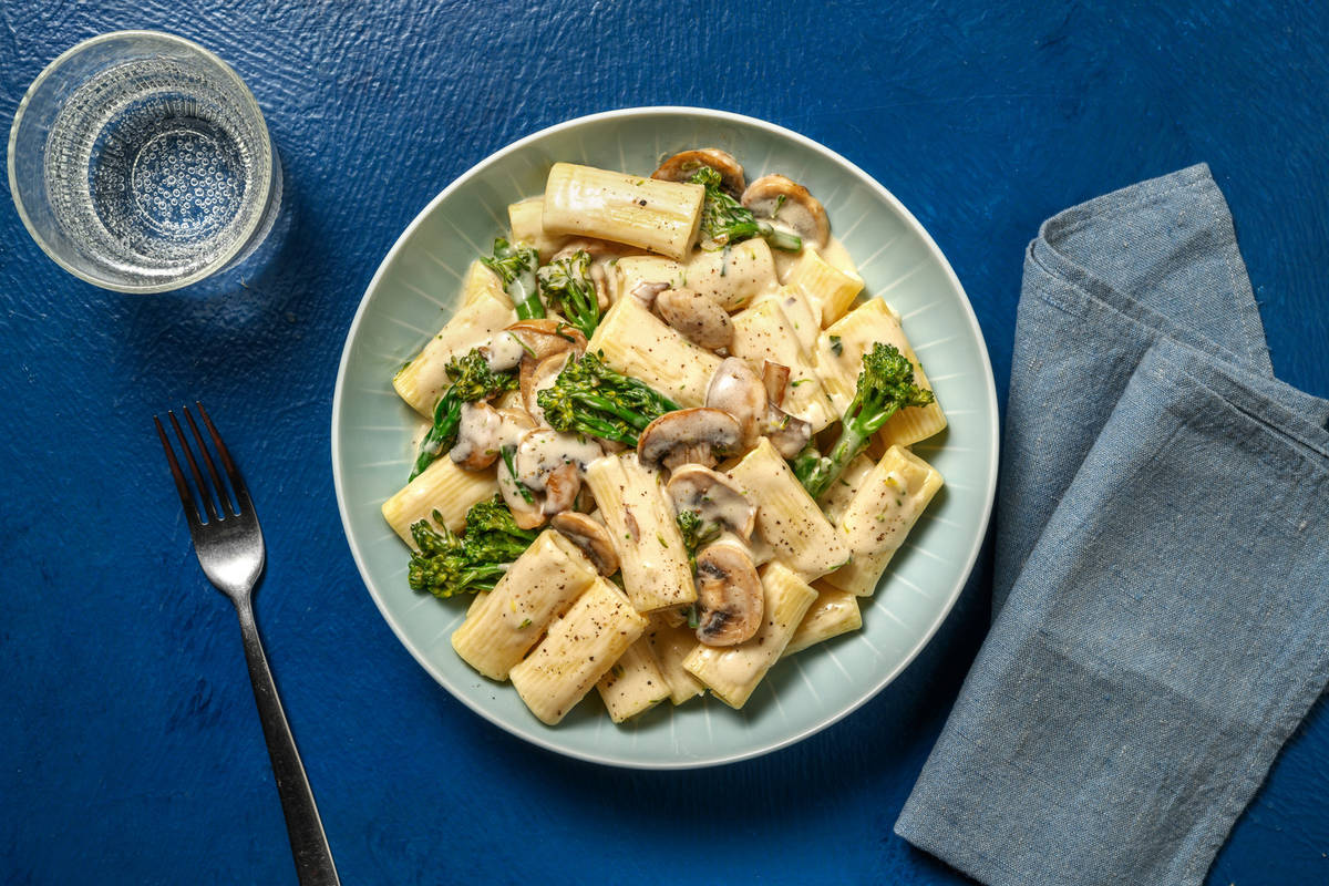 Quick Creamy Truffle and Mushroom Rigatoni 