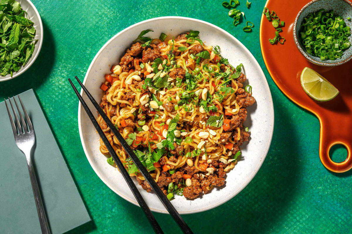 Nouilles au bœuf sauté à la thaï