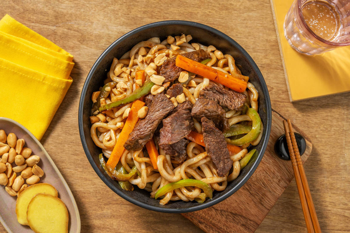 Tagliatelle di manzo in stile asiatico
