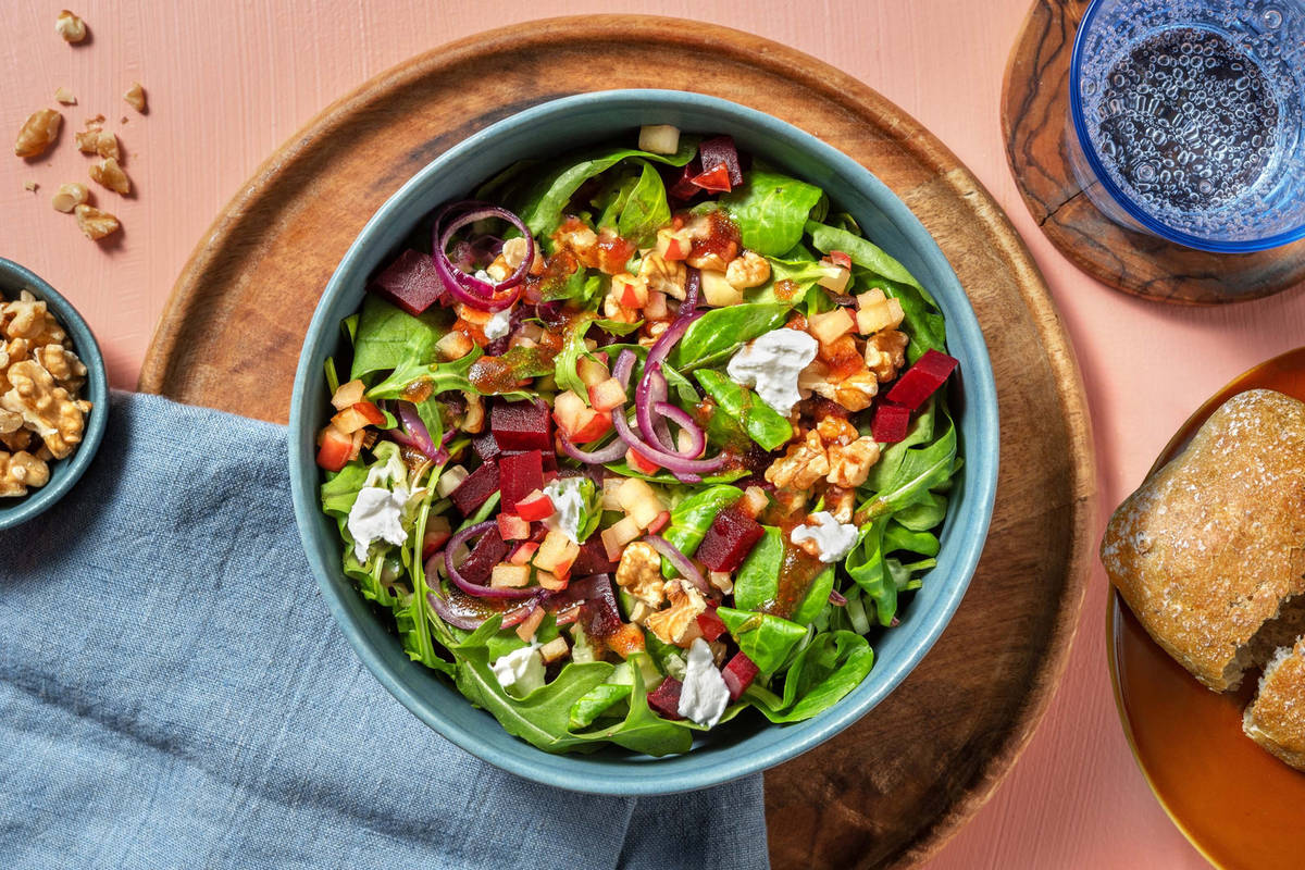 Geitenkaassalade met rode biet