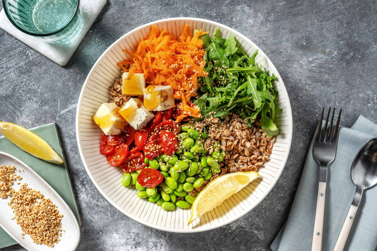 Pokè di formaggio greco e pomodorini confit