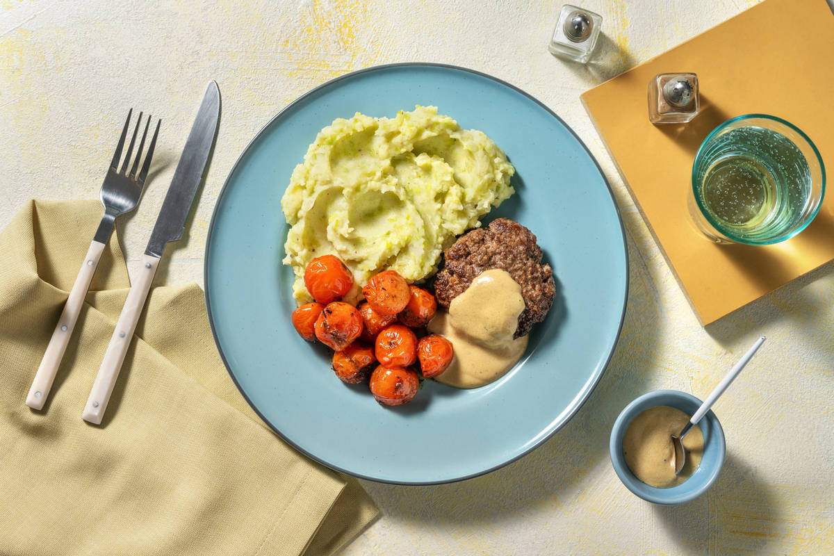 Steak haché, stoemp poireau & sauce moutarde
