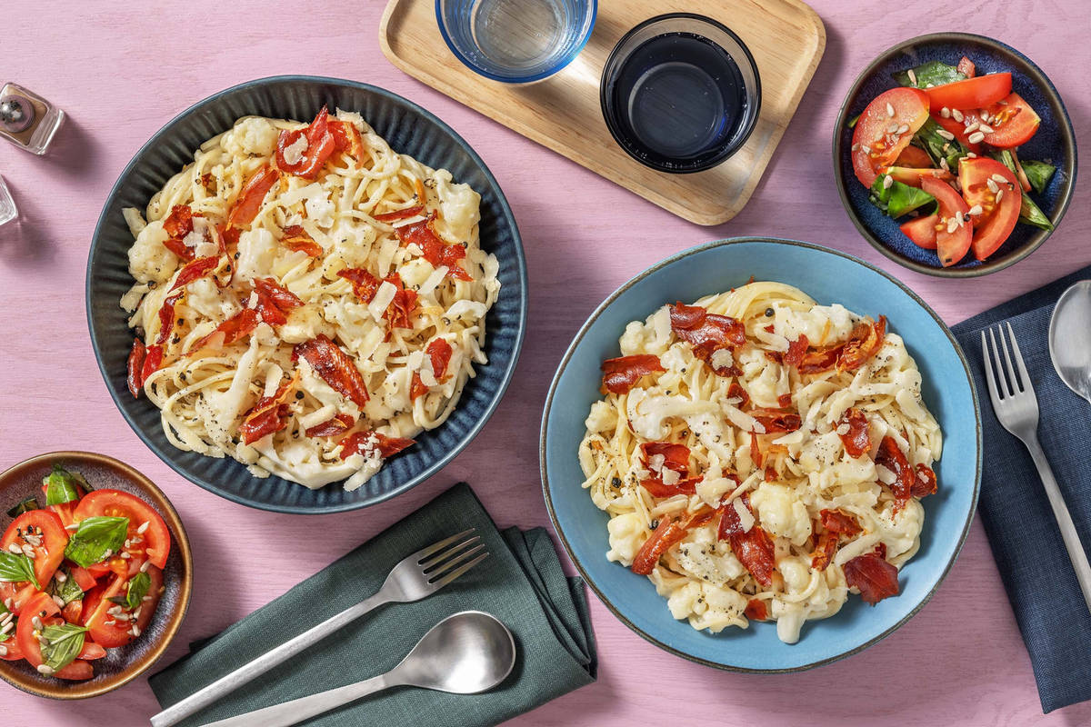 Cacio e pepe spaghetti