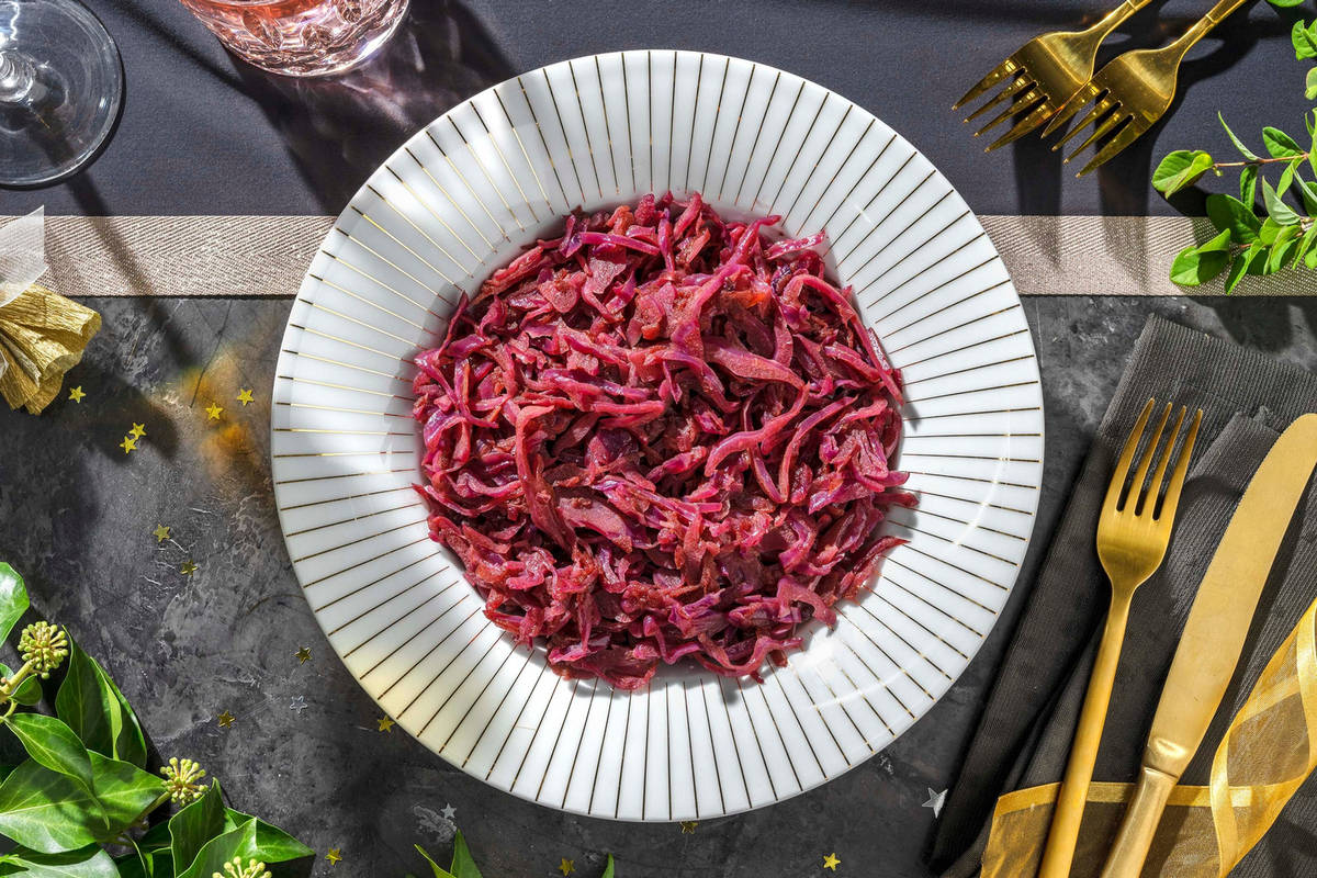 Slow Braised Red Cabbage 