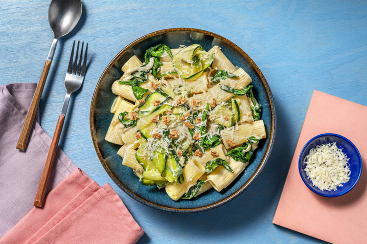 Rigatonis cítricos con salsa de cebollino y langostinos