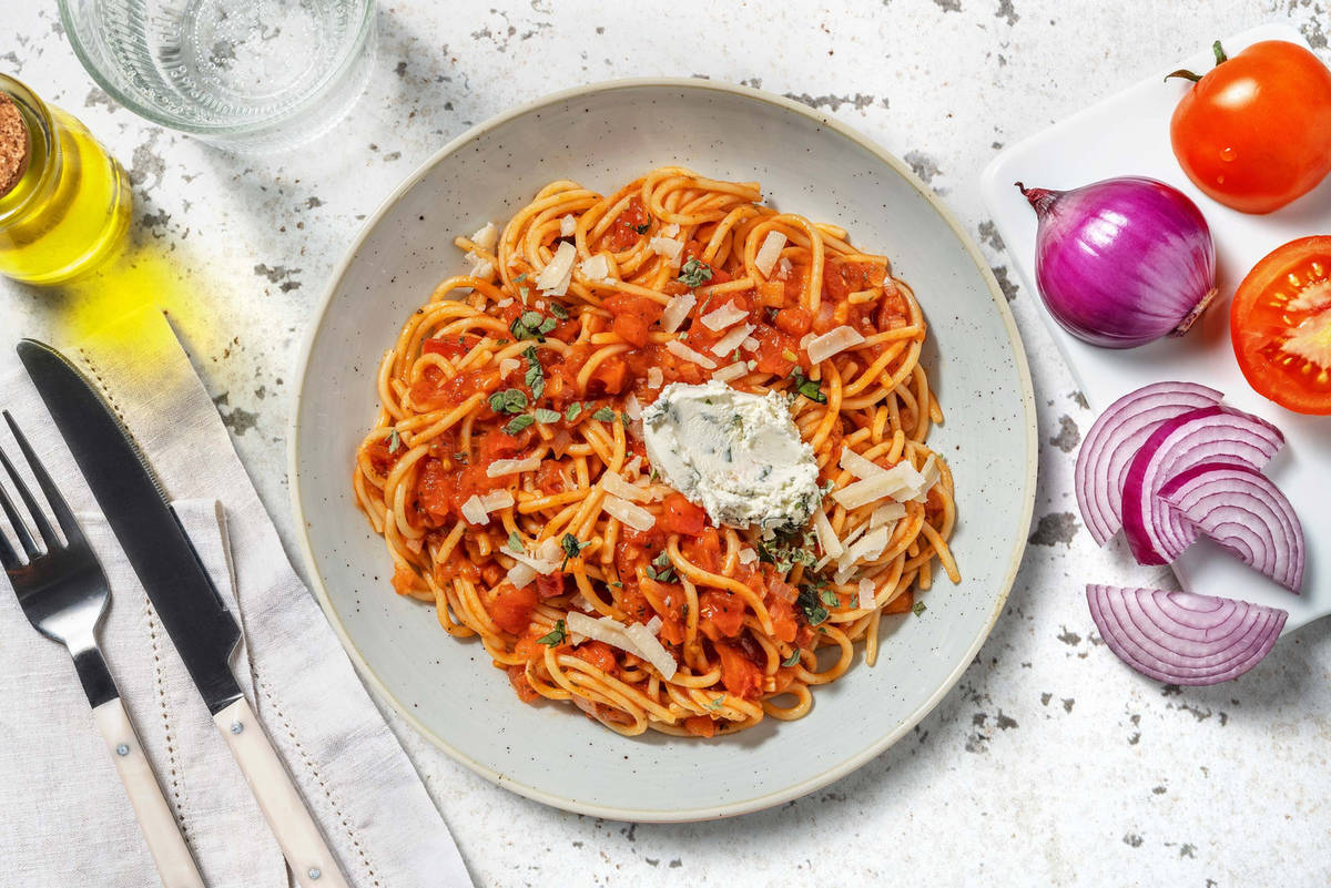 "One pan" spaghetti à la sauce tomate