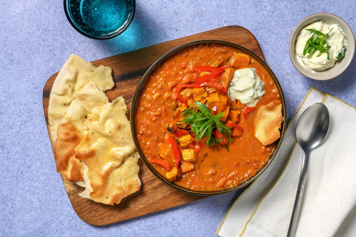 Indische Dalsuppe mit Butter-Fladenbrot