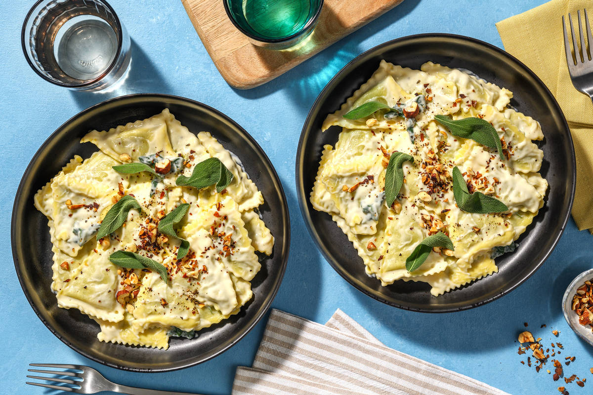 Pansotti alle erbette con fonduta di Grana Padano 
