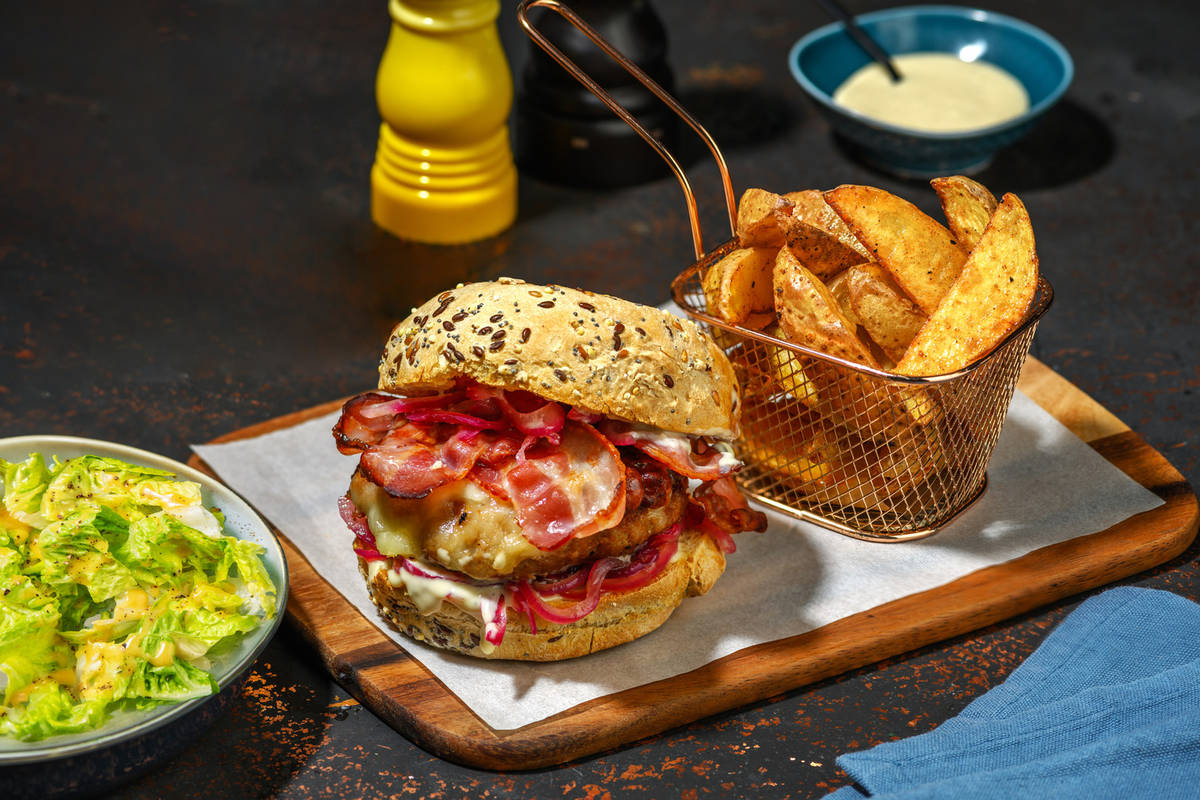 Le French Burger : cantal AOP, bœuf & lard