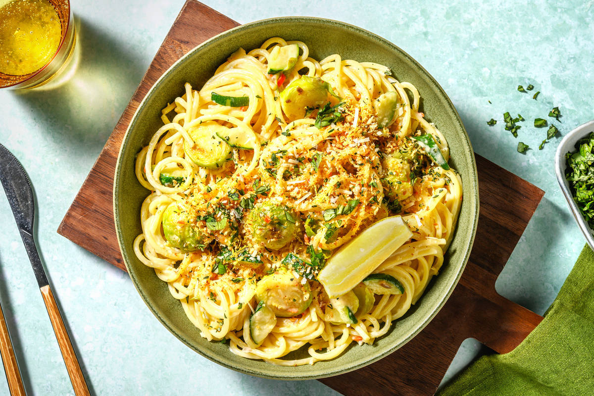 Spaghetti al limone in roomsaus