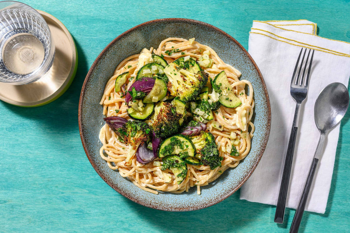 Volkoren spaghetti met romige camembertsaus