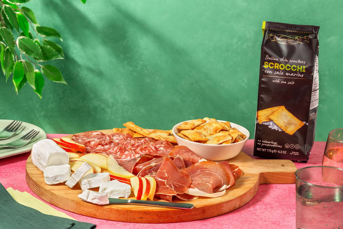 Charcuterie bræt med gedeost