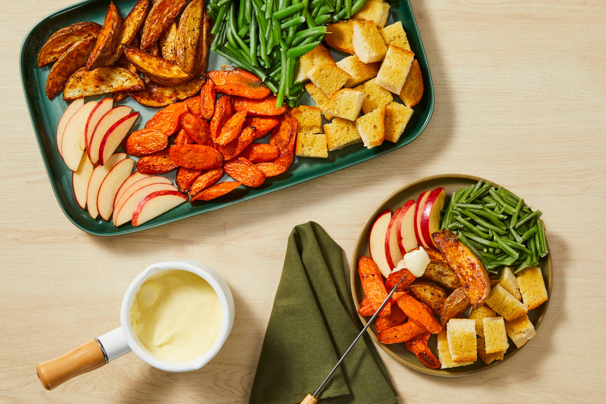 Cheddar-Mozz Fondue Board