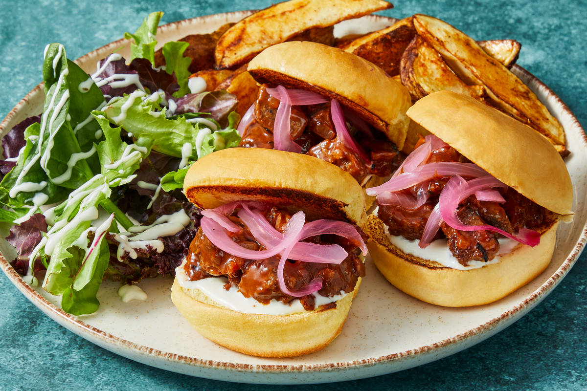 BBQ Pulled Mushroom Sliders